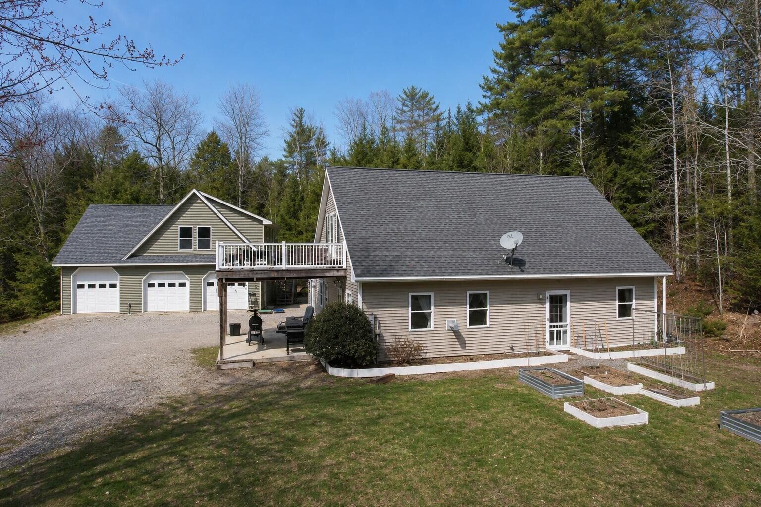 Property Photo:  18 Deer Ridge Lane  ME 04684 