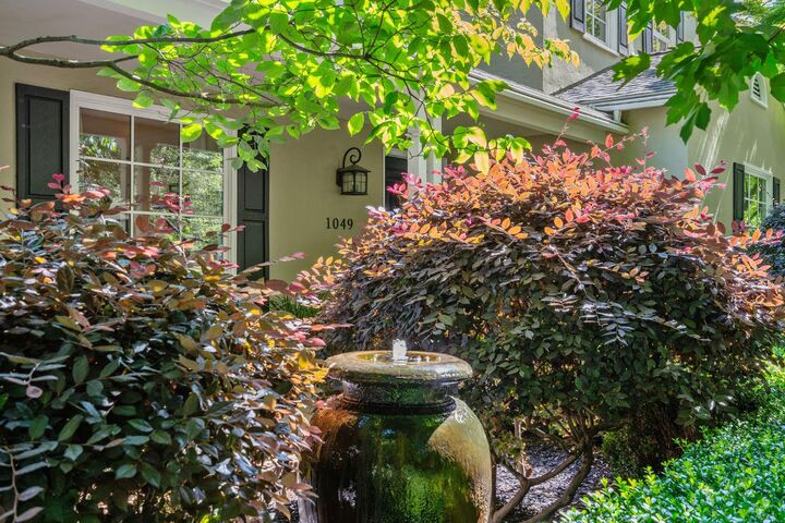 Property Photo:  1049 11th Avenue  CA 95818 