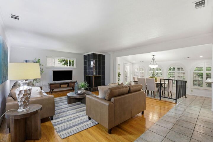 Property Photo:  158 Globe Avenue  CA 95815 
