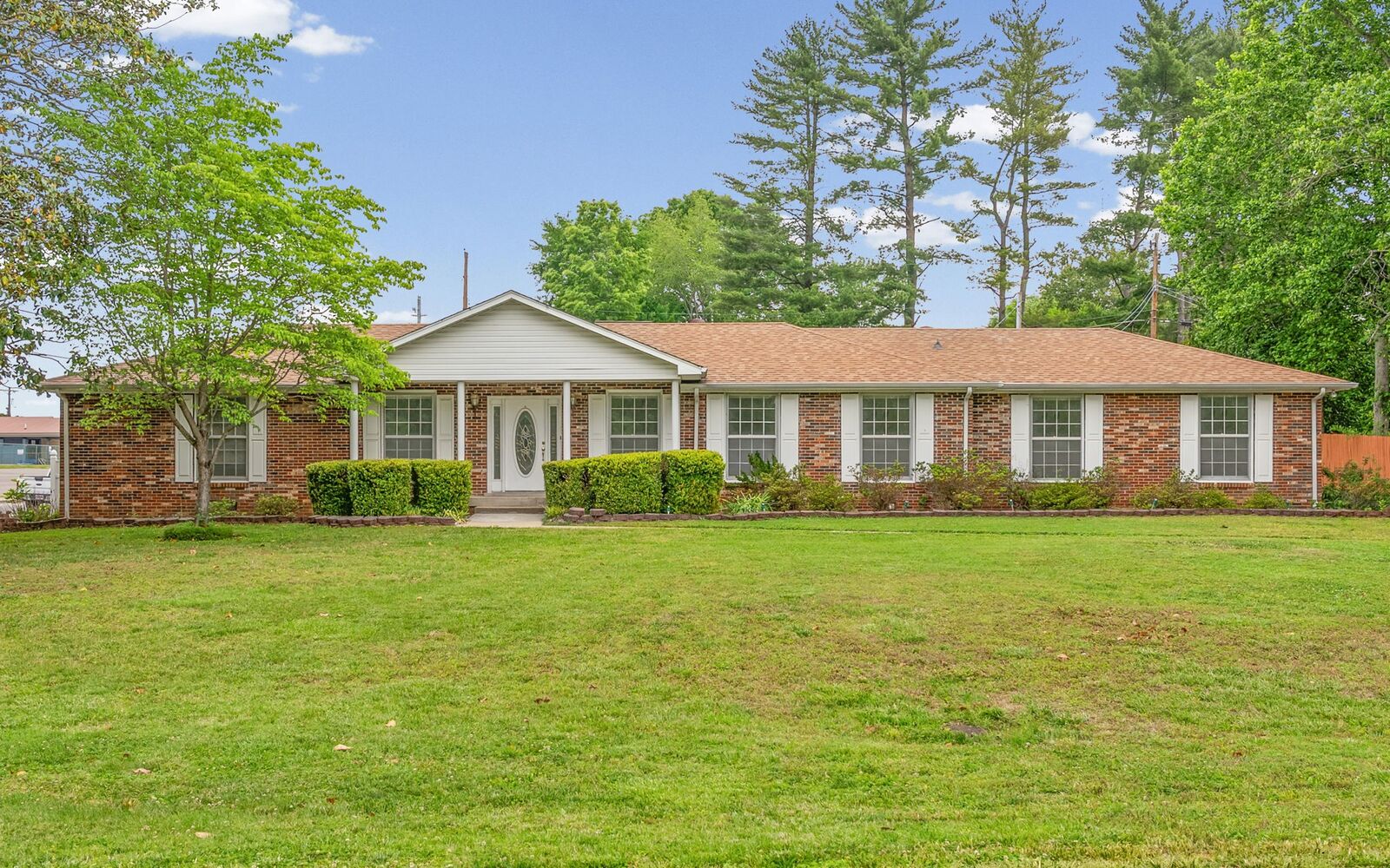 Property Photo:  2293 Dogwood Ln  TN 37043 