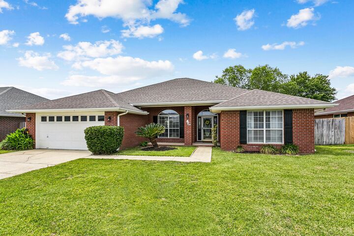 Property Photo:  2298 Heritage Circle  FL 32566 
