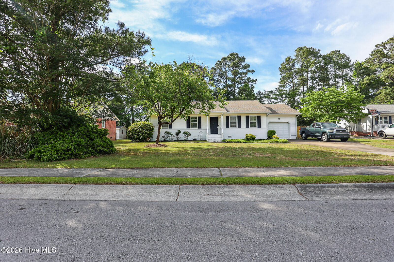 Property Photo:  1505 Clifton Road  NC 28540 