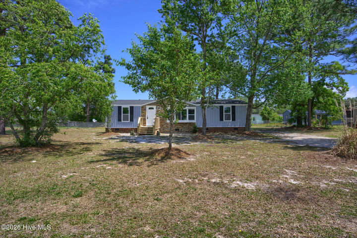 Property Photo:  108 N Queens Street  NC 28539 