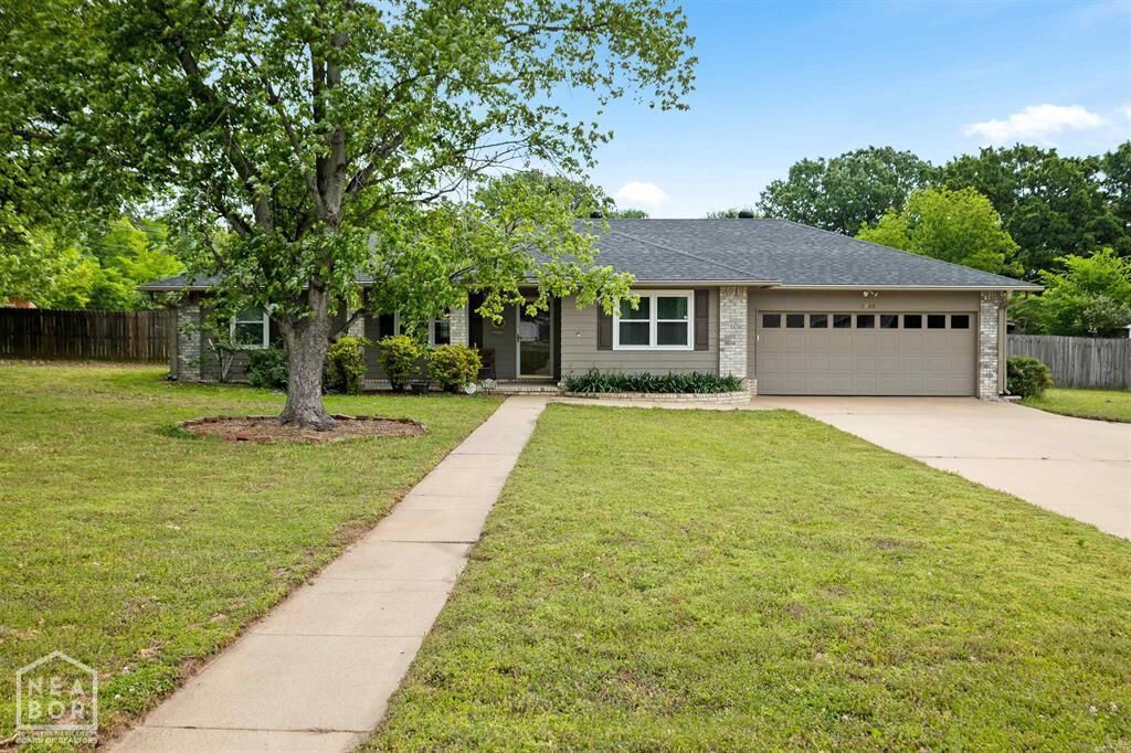 Property Photo:  5700 Southview Drive  AR 72404 