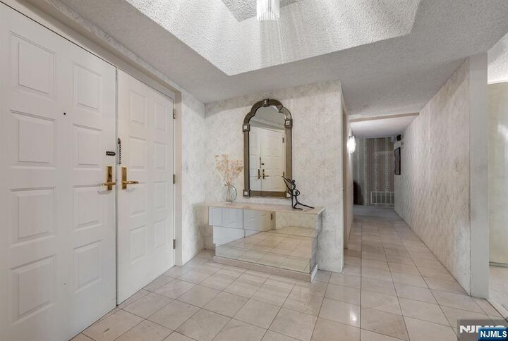 Property Photo:  1360 Hamburg Turnpike 409  NJ 07470 