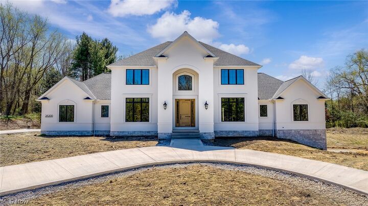 Property Photo:  5084 Neptune Oval  OH 44139 