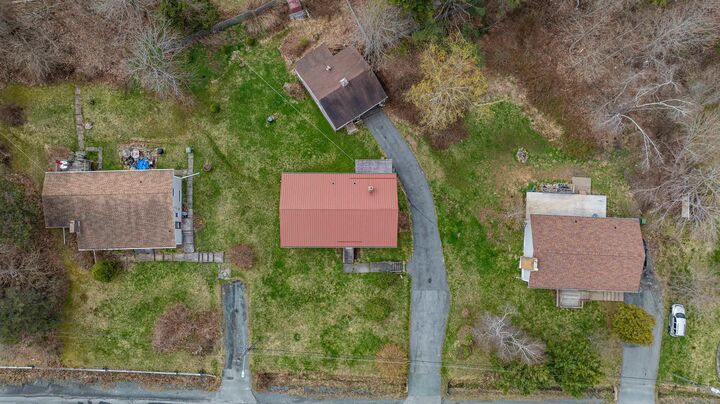 Property Photo:  144 Old Beaver Bank Road  NS B4E 1J3 