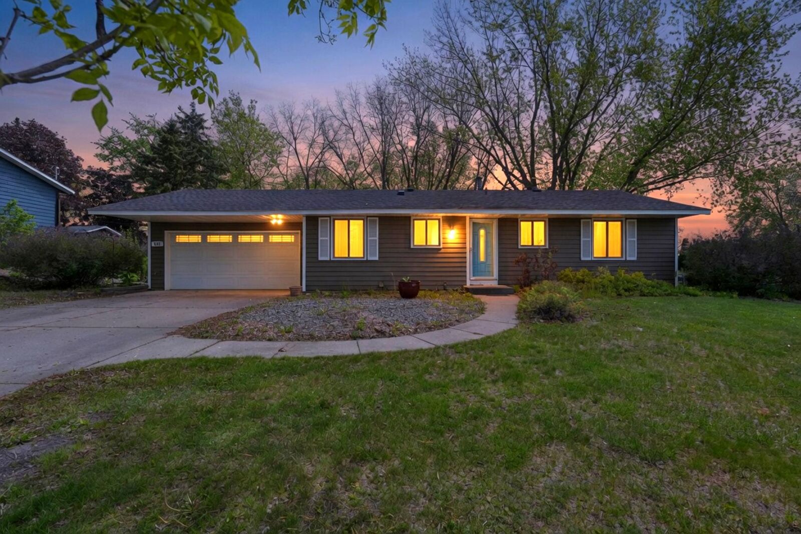 Property Photo:  8241 Innsdale Avenue S  MN 55016 