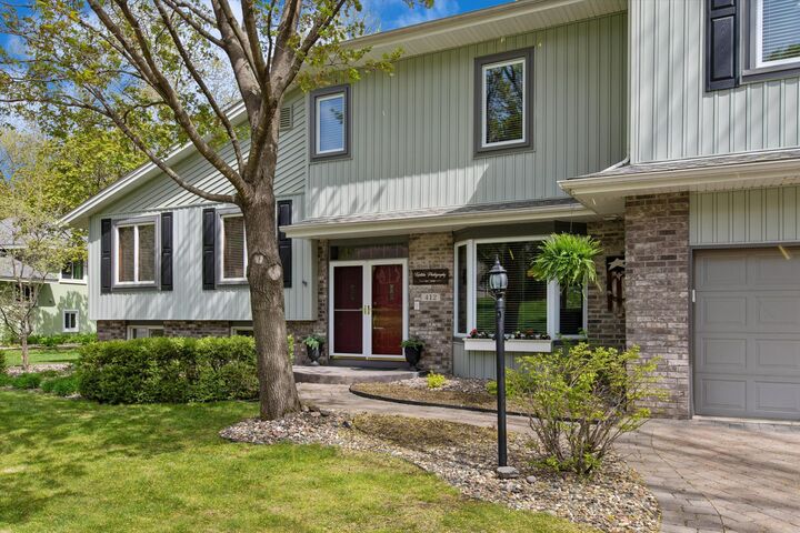 Property Photo:  412 E 135th Street  MN 55337 