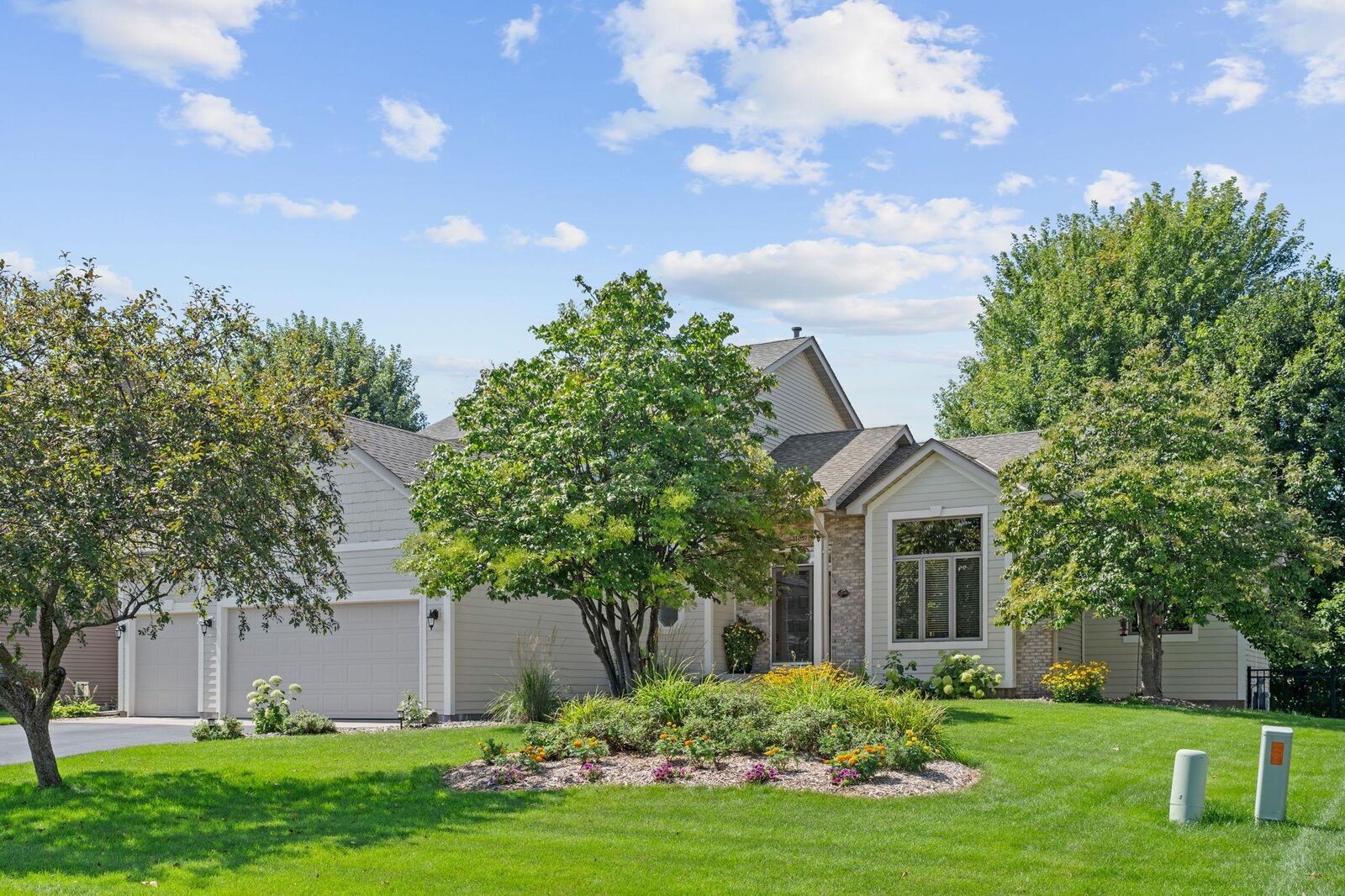 Property Photo:  11239 Apennine Way  MN 55077 
