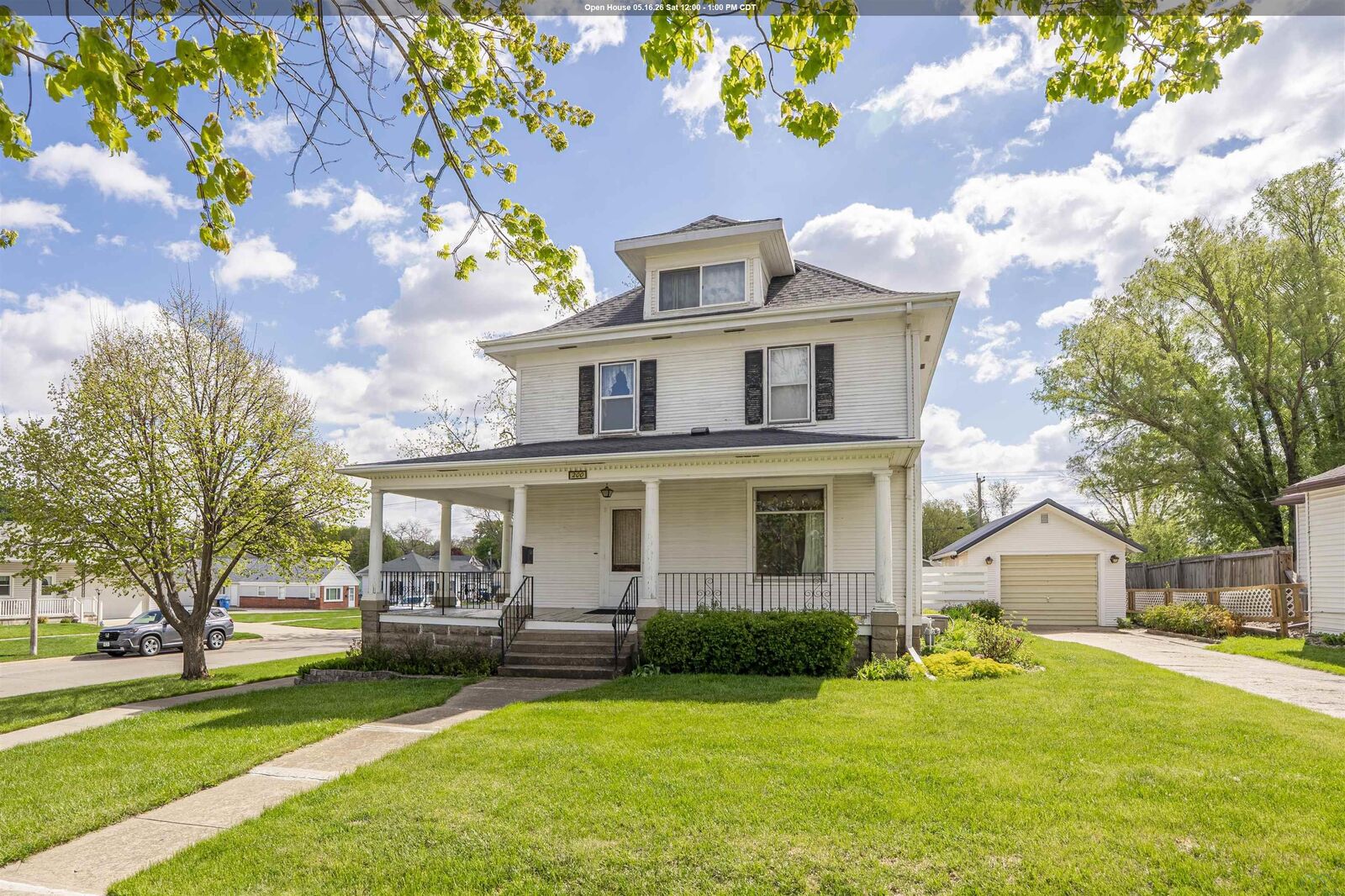 Property Photo:  200 4th Ave SE  IA 51031 