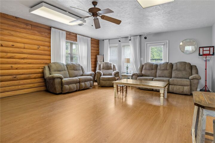 Property Photo:  2516 Sansing Hollow Road  AR 72601 