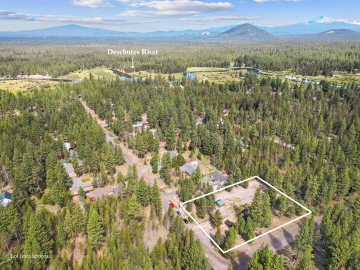 Property Photo:  16378 Whitetail Lane  OR 97707 