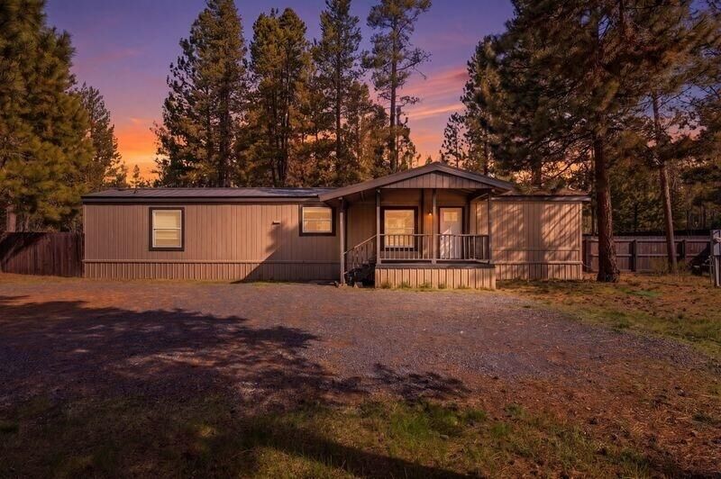 Property Photo:  16086 Park  OR 97739 