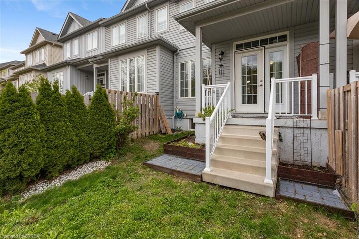 Property Photo: 21 Diana Avenue 32 ON N3T 0G7