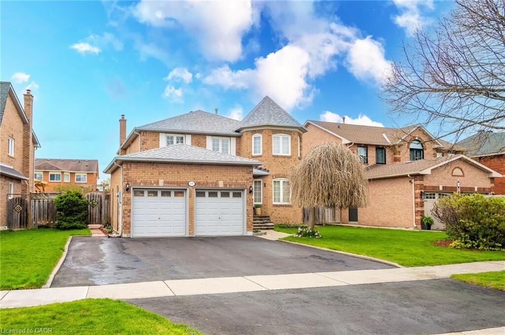 Property Photo:  17 Eaton Street  ON L7G 5L4 