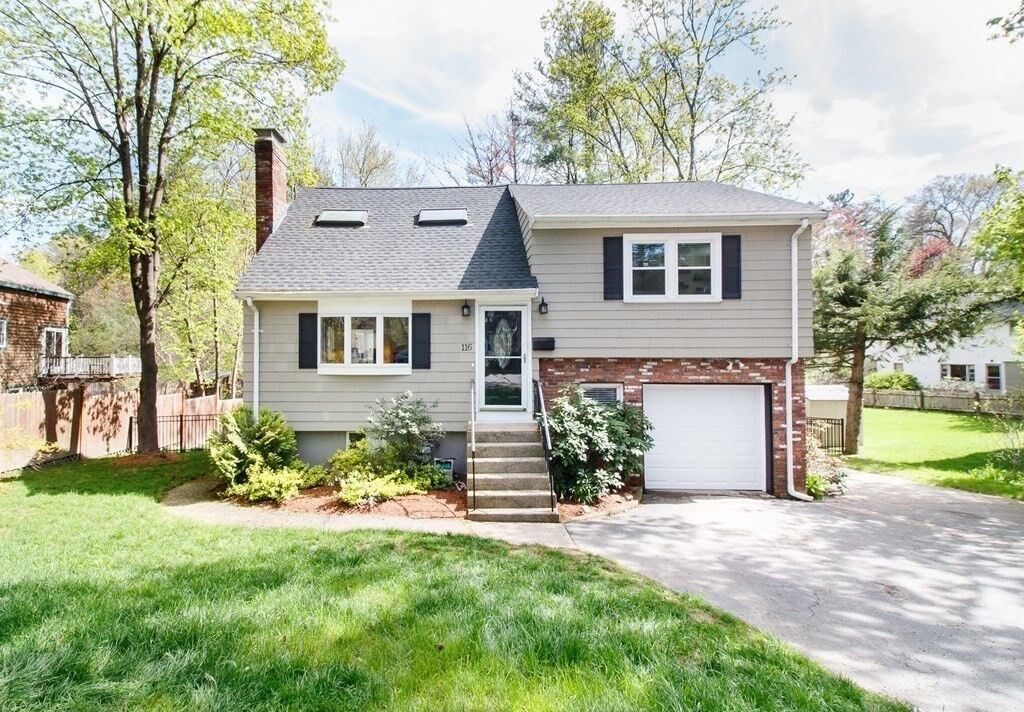 Property Photo:  116 Manor Ave  MA 02482 