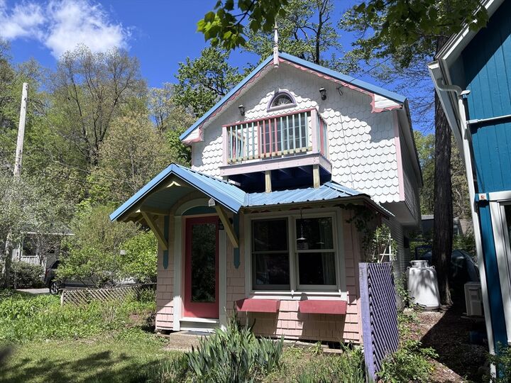Property Photo:  55 Laurel Park 55  MA 01060 