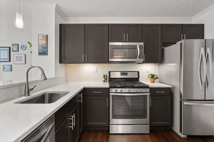 Property Photo:  320 Maverick Street 303  MA 02128 
