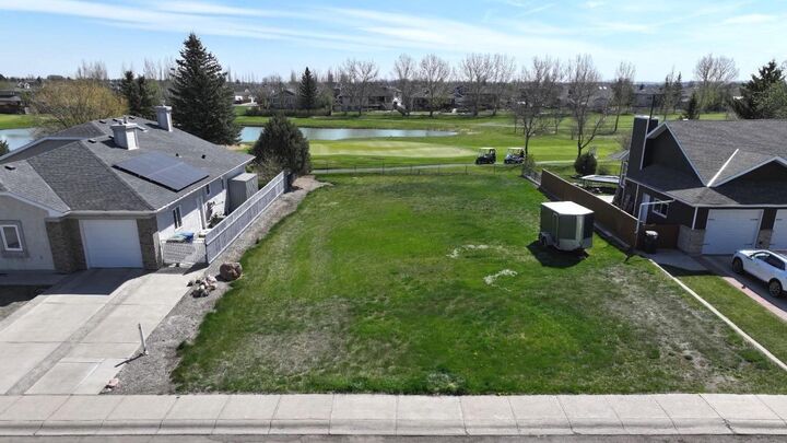 Property Photo:  105 Fairway Drive  AB T1M 1H1 