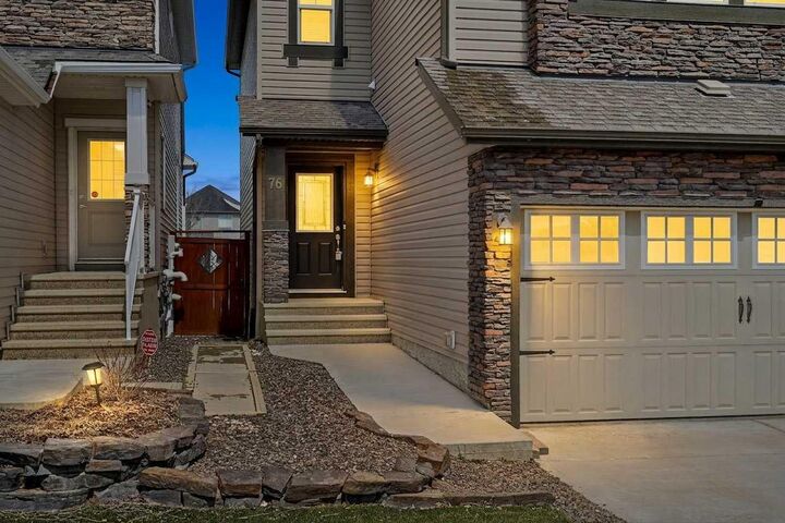 Property Photo:  76 Nolancrest Circle NW  AB T3R 0T8 