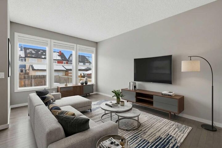Property Photo:  54 Legacy Close SE  AB T2X 0Y9 
