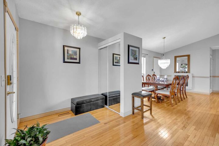 Property Photo:  189 Applemead Close SE  AB T2A 7S6 