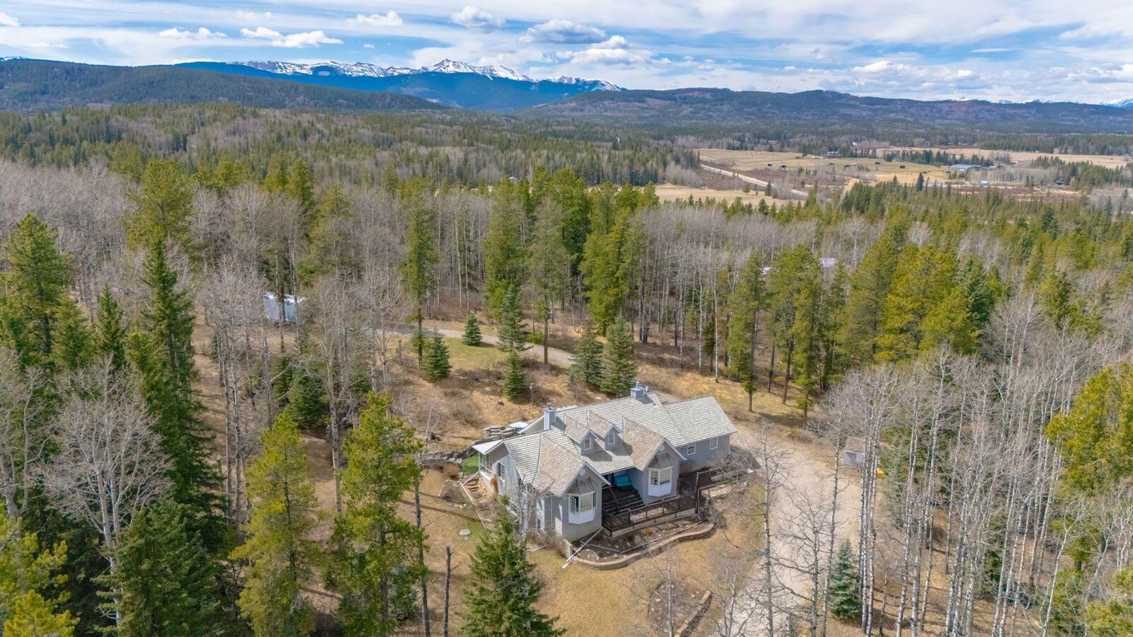 Property Photo:  363 Wild Rose Close  AB T0L 0K0 