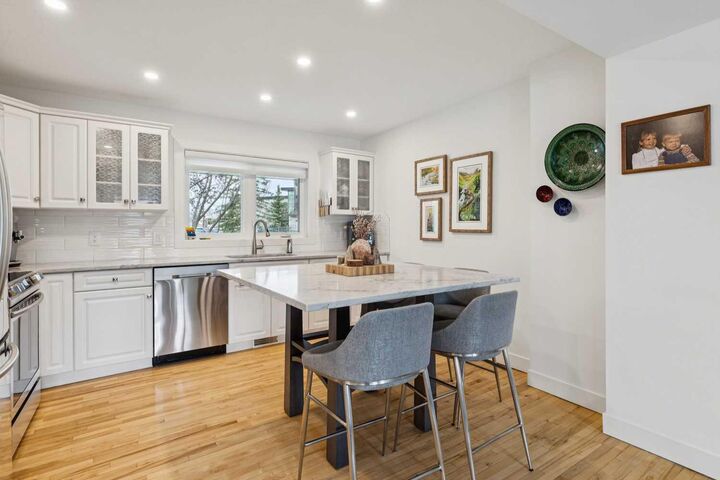 Property Photo:  4412 Amiens Road SW  AB T2T 6A7 