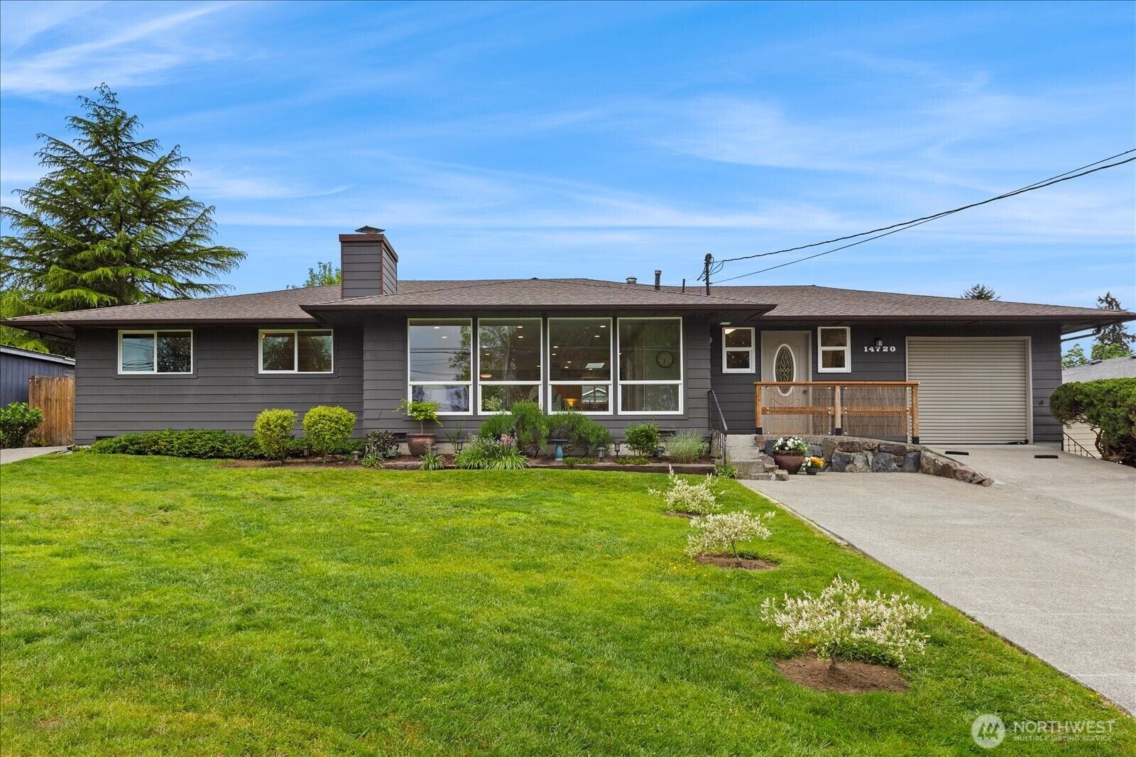 Property Photo:  14720  Broadway Avenue  WA 98296 