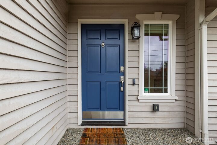 Property Photo:  7918  115th Avenue SE  WA 98056 