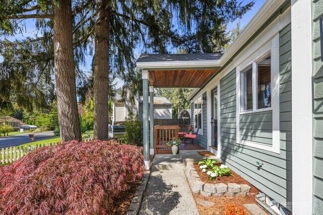 Property Photo:  15717  97th Avenue Ct E  WA 98375 