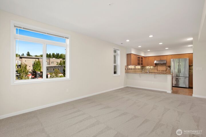 Property Photo:  102  State Street S 206W  WA 98033 