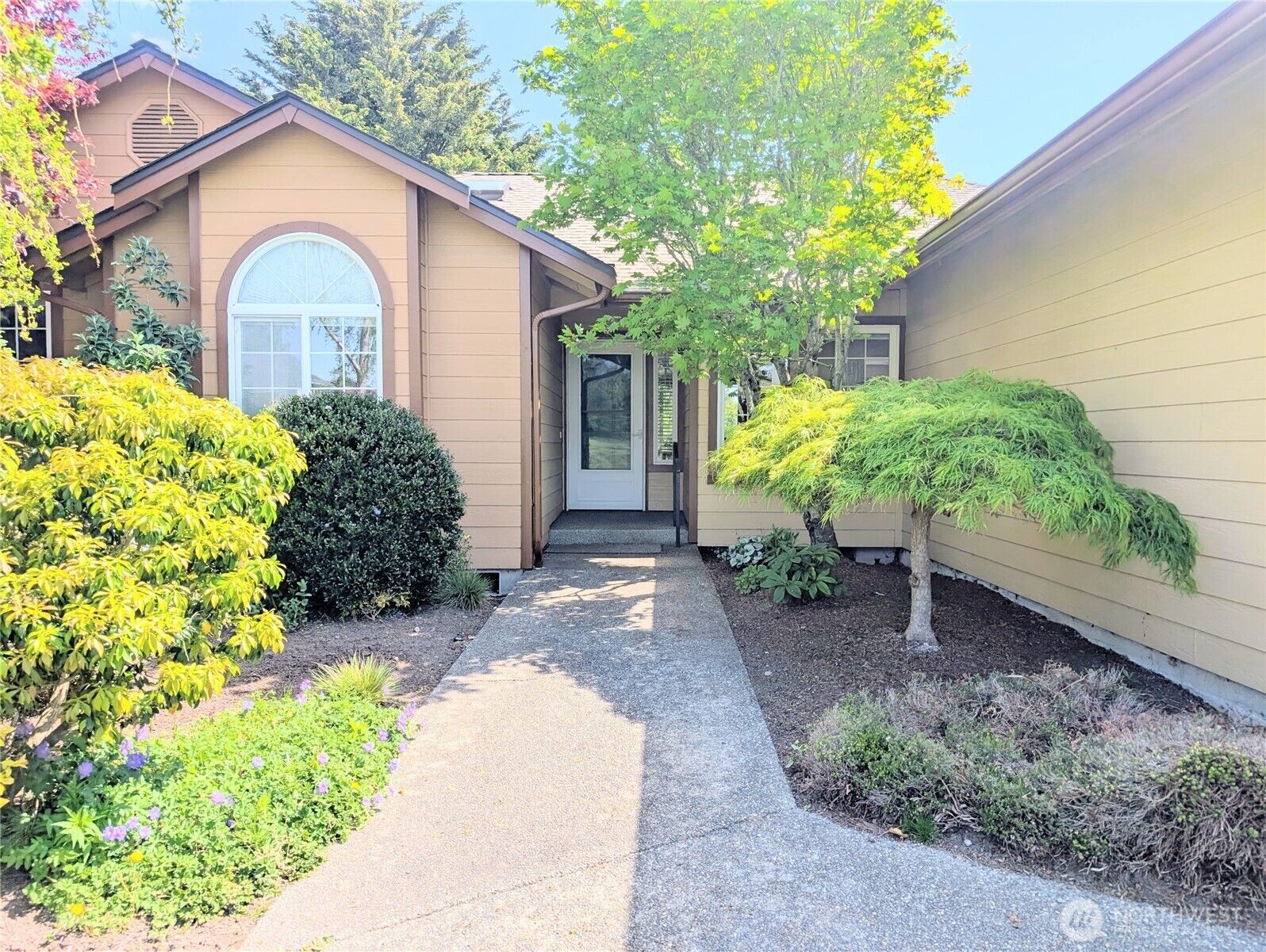 Property Photo:  3419  G Avenue  WA 98221 