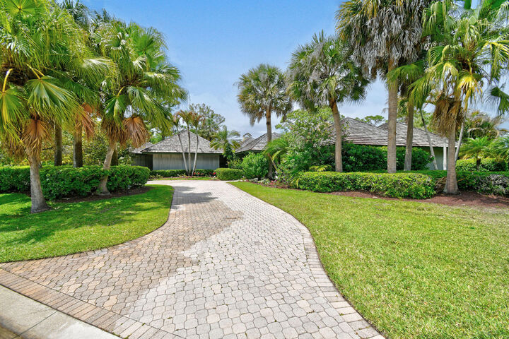 Property Photo:  6980 SE Winged Foot Drive  FL 34997 
