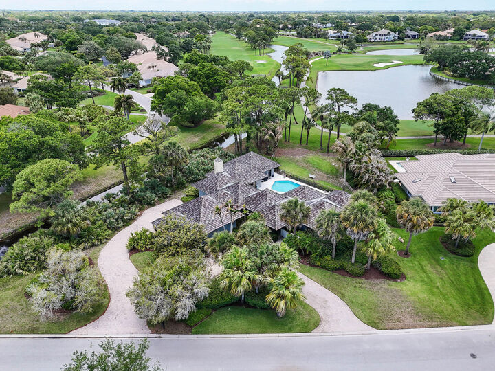 Property Photo: 6980 SE Winged Foot Drive FL 34997
