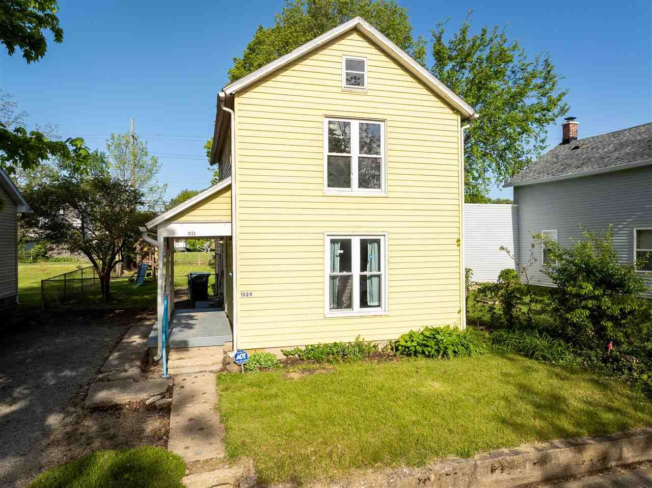 Property Photo:  1024 Butler Street  IN 47374 