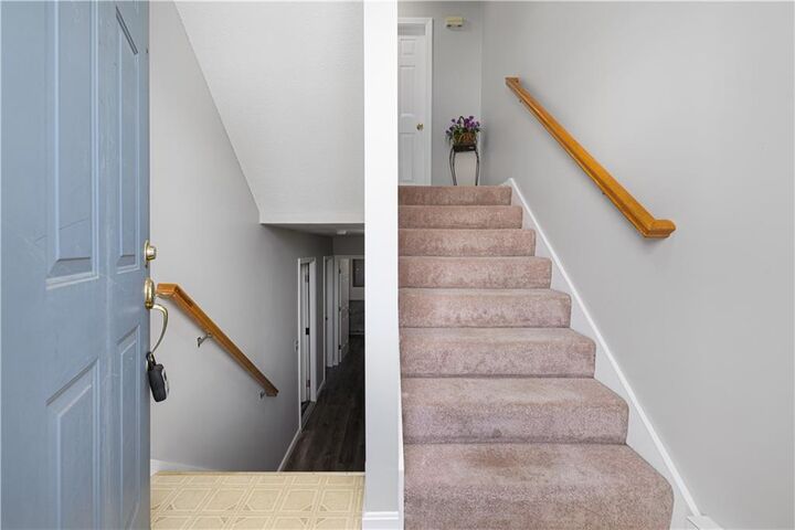 Property Photo:  1 Willow Glen Circle 25  RI 02889 