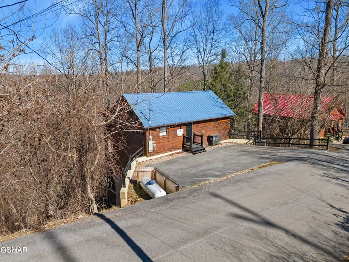 Property Photo:  1235 Annes Road  TN 37738 
