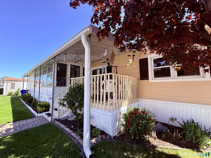 Property Photo:  74 Cheyenne Road  CT 06118 