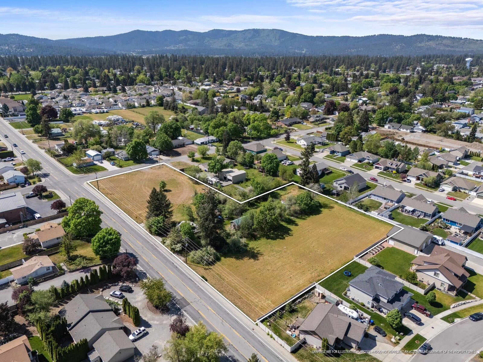 Property Photo:  1102 S Evergreen Rd 13712 E 12th Ave  WA 99016 