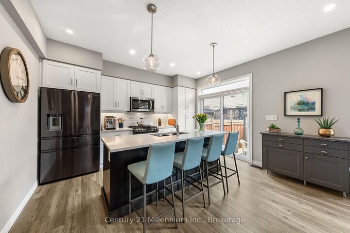 Property Photo:  1010 Wright Drive  ON L4R 0E4 