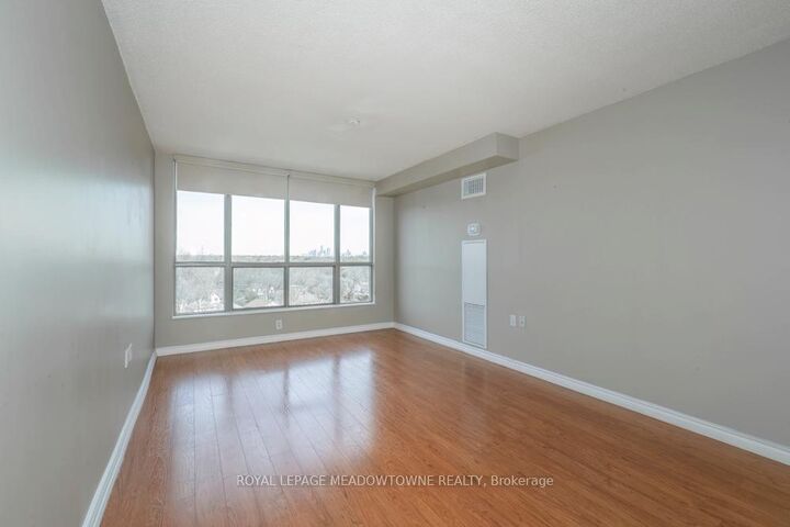 Property Photo: 1110 Walden Circle 905 ON L5J 4R3