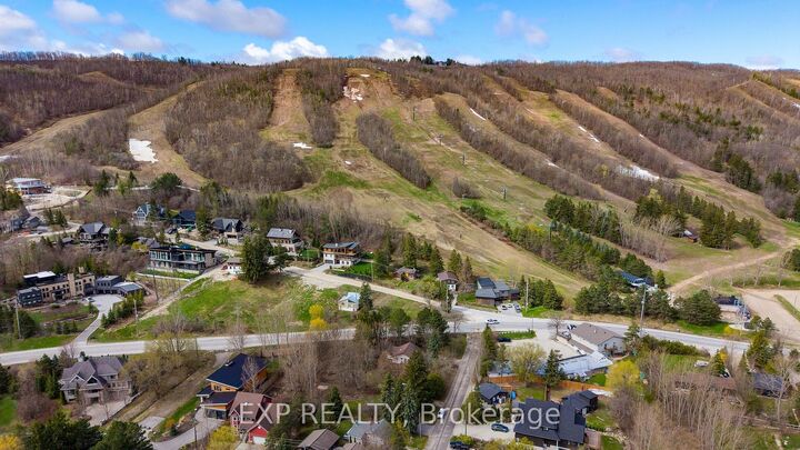 104 Settlers Way Road — photo 1