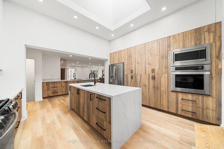 296 Lennox Avenue — photo 1