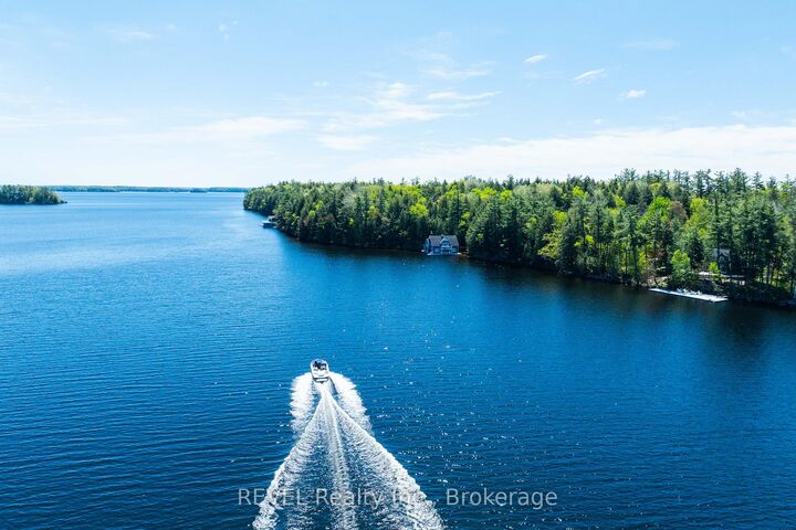 14-M72 Grandview Island — photo 1
