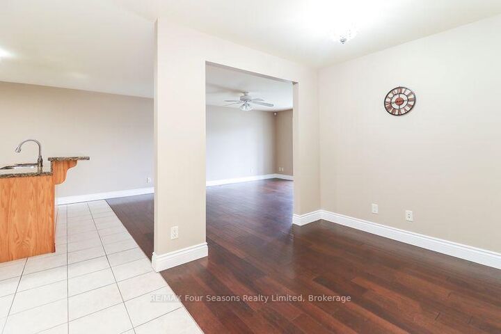 Property Photo: 435 Walnut Street 101 ON L9Y 5J9