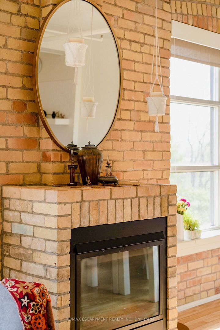 Property Photo: 36 Margaret Street 42 ON L8P 4C8