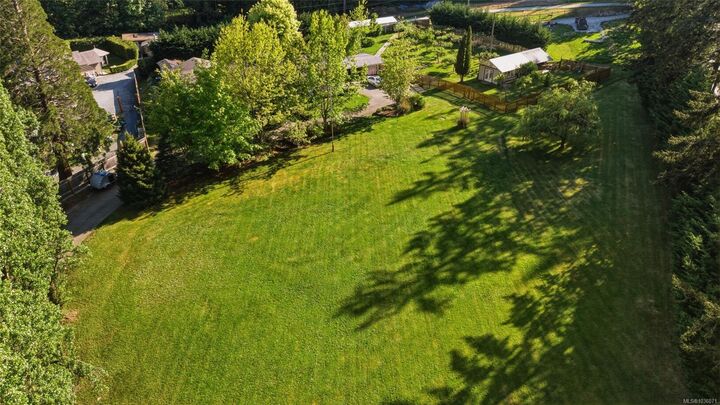 Property Photo: 1176 Shawnigan-Mill Bay Rd BC V0R 2P2