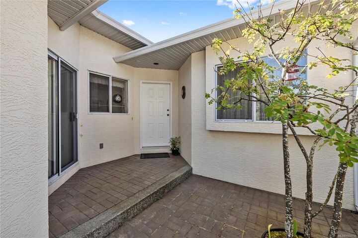 Property Photo:  128 Ocean Walk Dr  BC V9V 1N2 